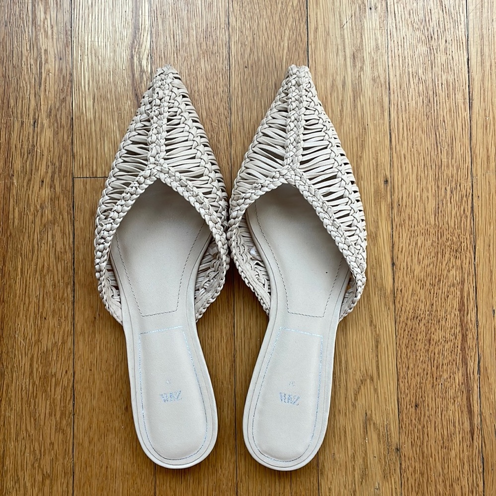 Brand New Zara Braided Flats (Size 8)